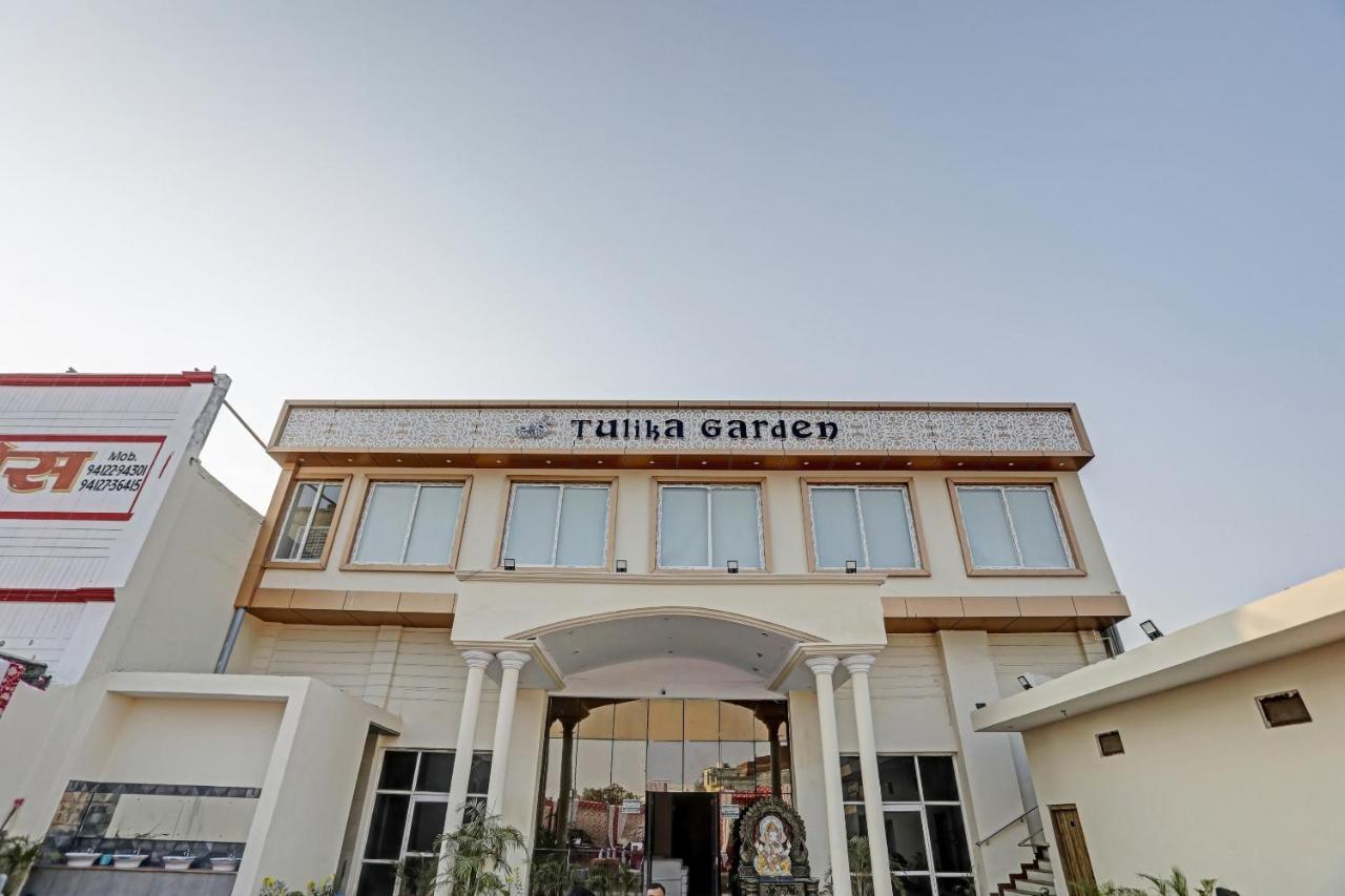 Collection O 85238 Tulika Garden Hotel Izatnagar Buitenkant foto