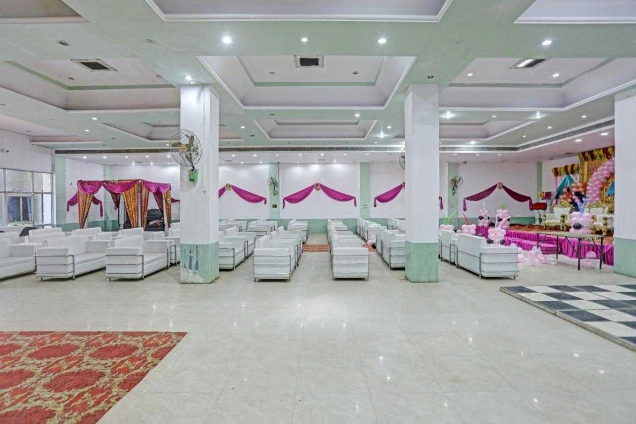 Collection O 85238 Tulika Garden Hotel Izatnagar Buitenkant foto