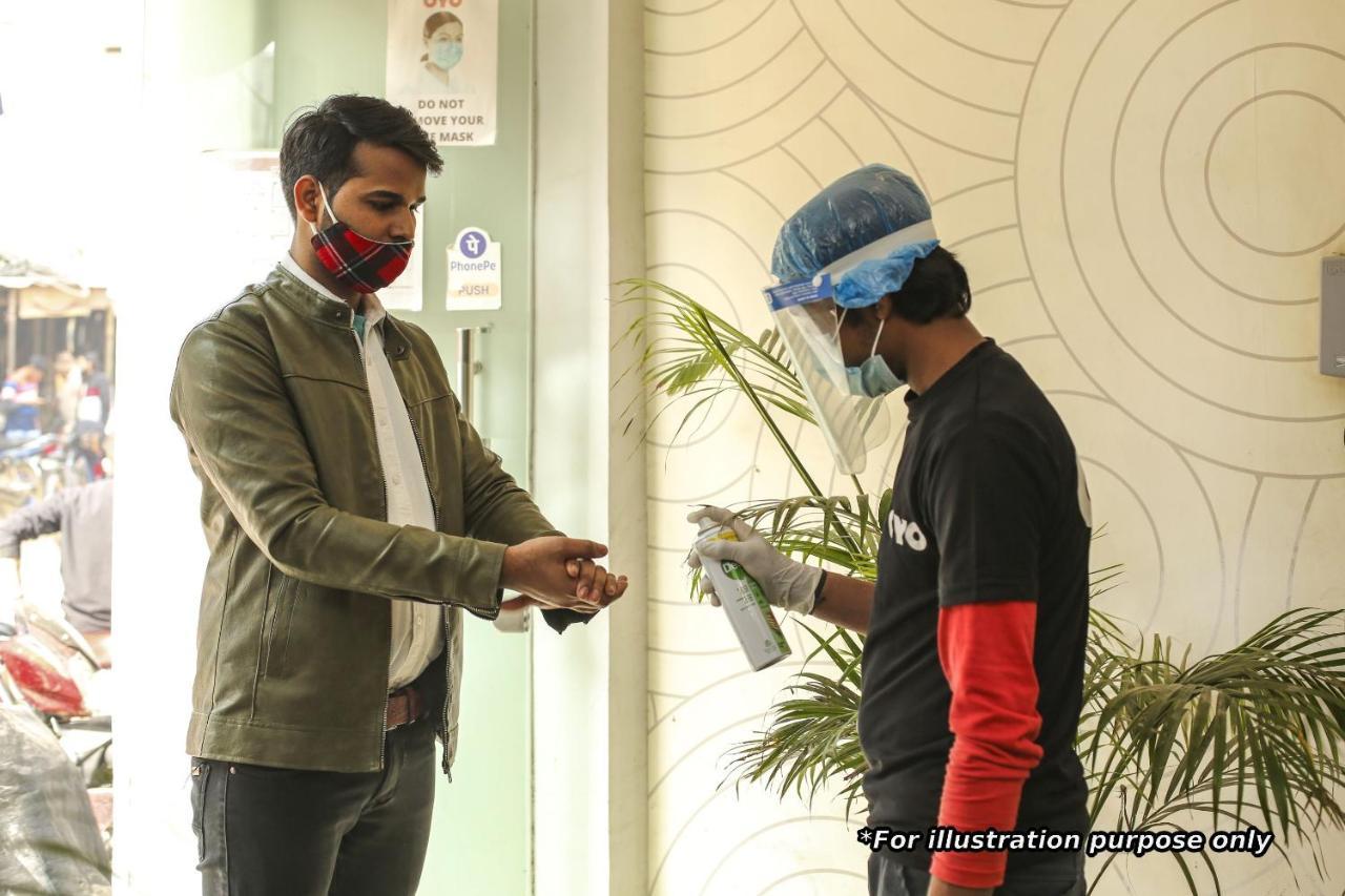 Collection O 85238 Tulika Garden Hotel Izatnagar Buitenkant foto